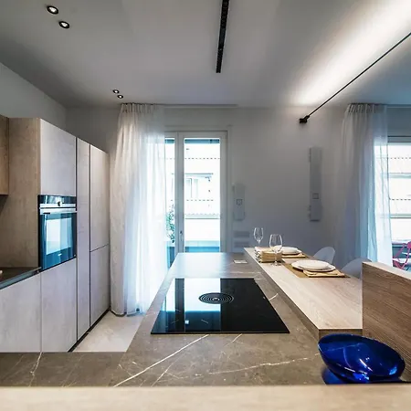 Apartament Sette - By Myhomeincomo