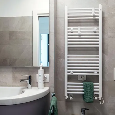 Apartament Sette - By Myhomeincomo Como