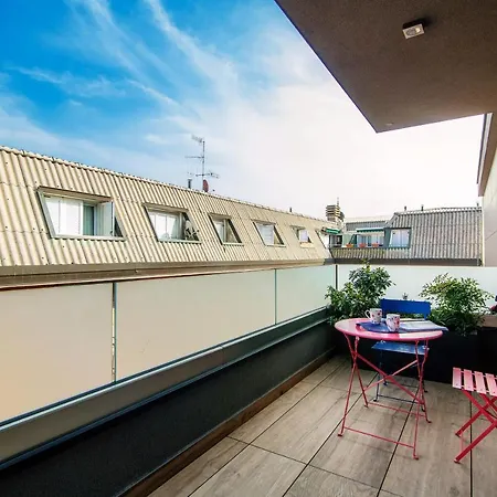 Sette - By Myhomeincomo * Como