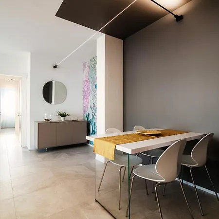 Apartament Sette - By Myhomeincomo