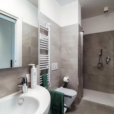 Sette - By Myhomeincomo *