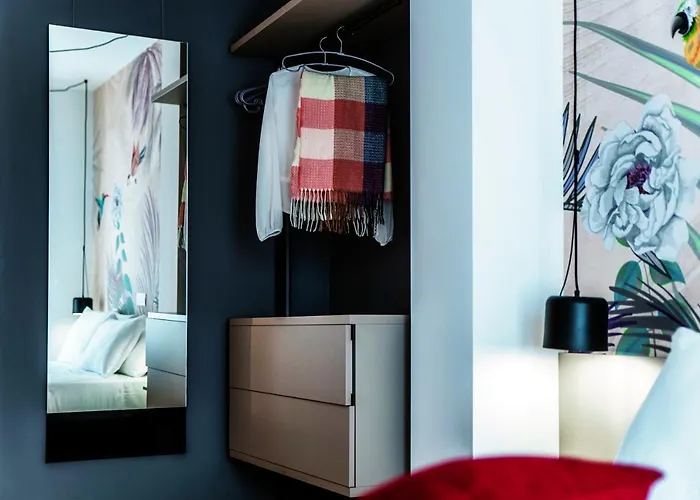 Apartment Sette - By Myhomeincomo