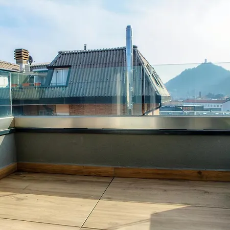 Apartment Sette - By Myhomeincomo