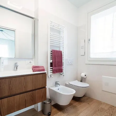 Appartement Sette - By Myhomeincomo *