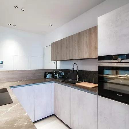 Sette - By Myhomeincomo *